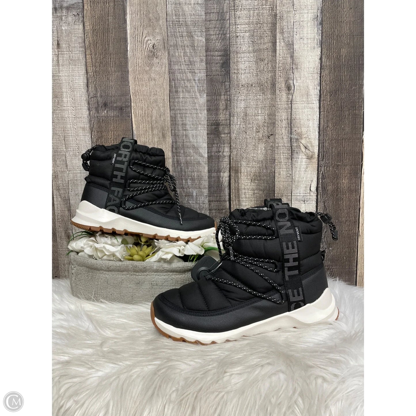 Boots Snow By The North Face In Black, Size: 7