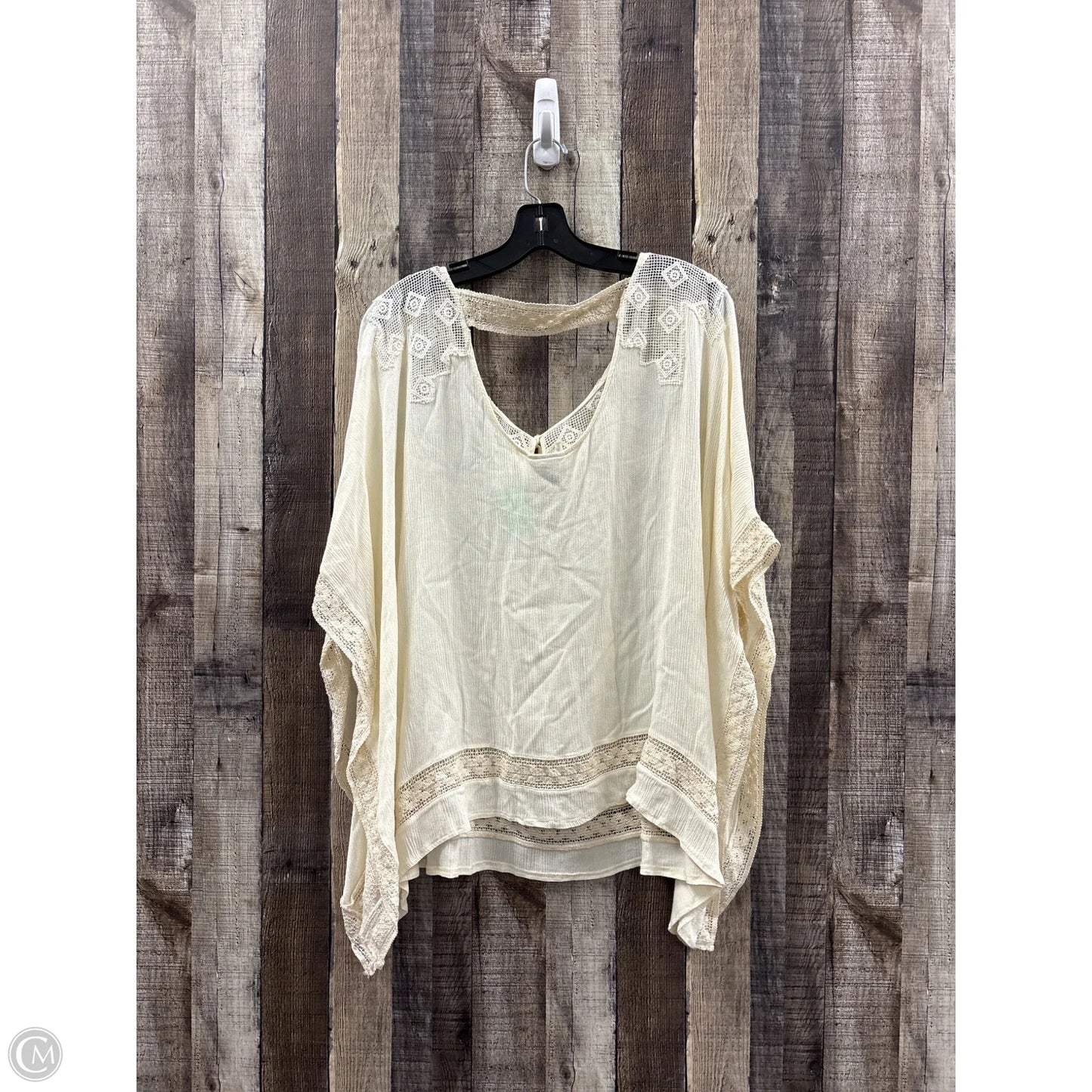 Top Short Sleeve By Knox Rose In Beige, Size: M
