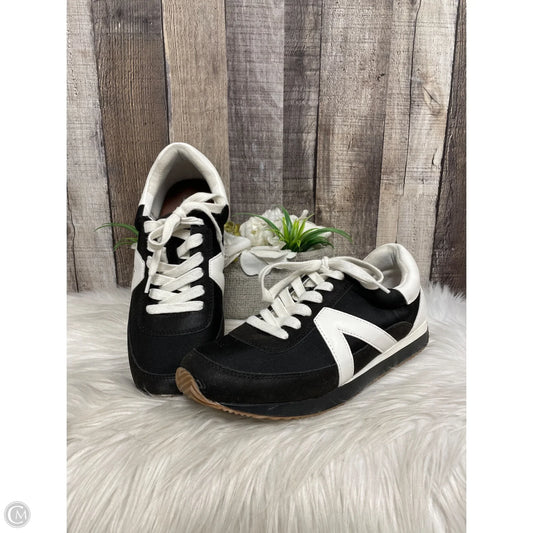 Shoes Sneakers By Loft In Black & White, Size: 8