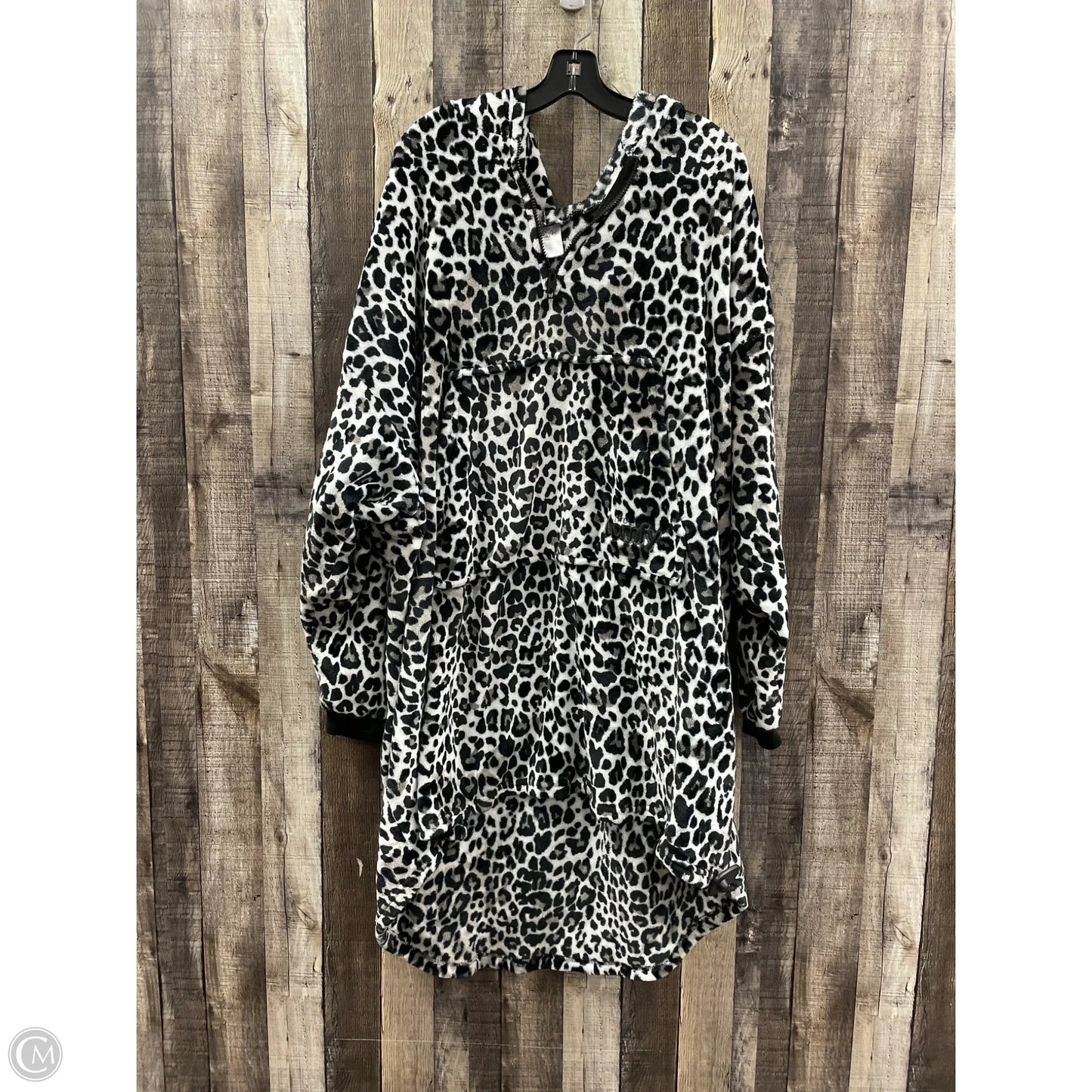 Robe By Cme In Animal Print, Size: Osfm