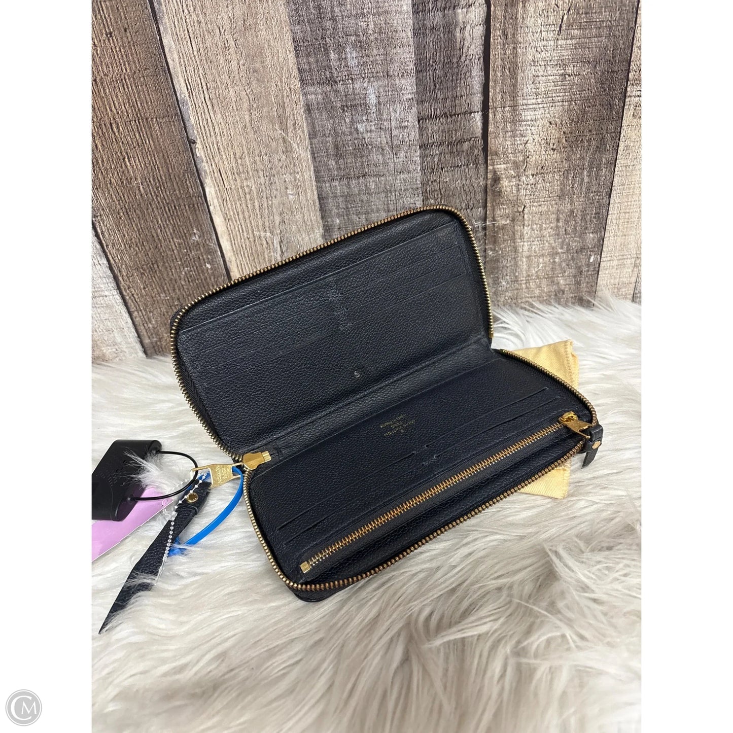 Wallet Luxury Designer By Louis Vuitton, Size: Large