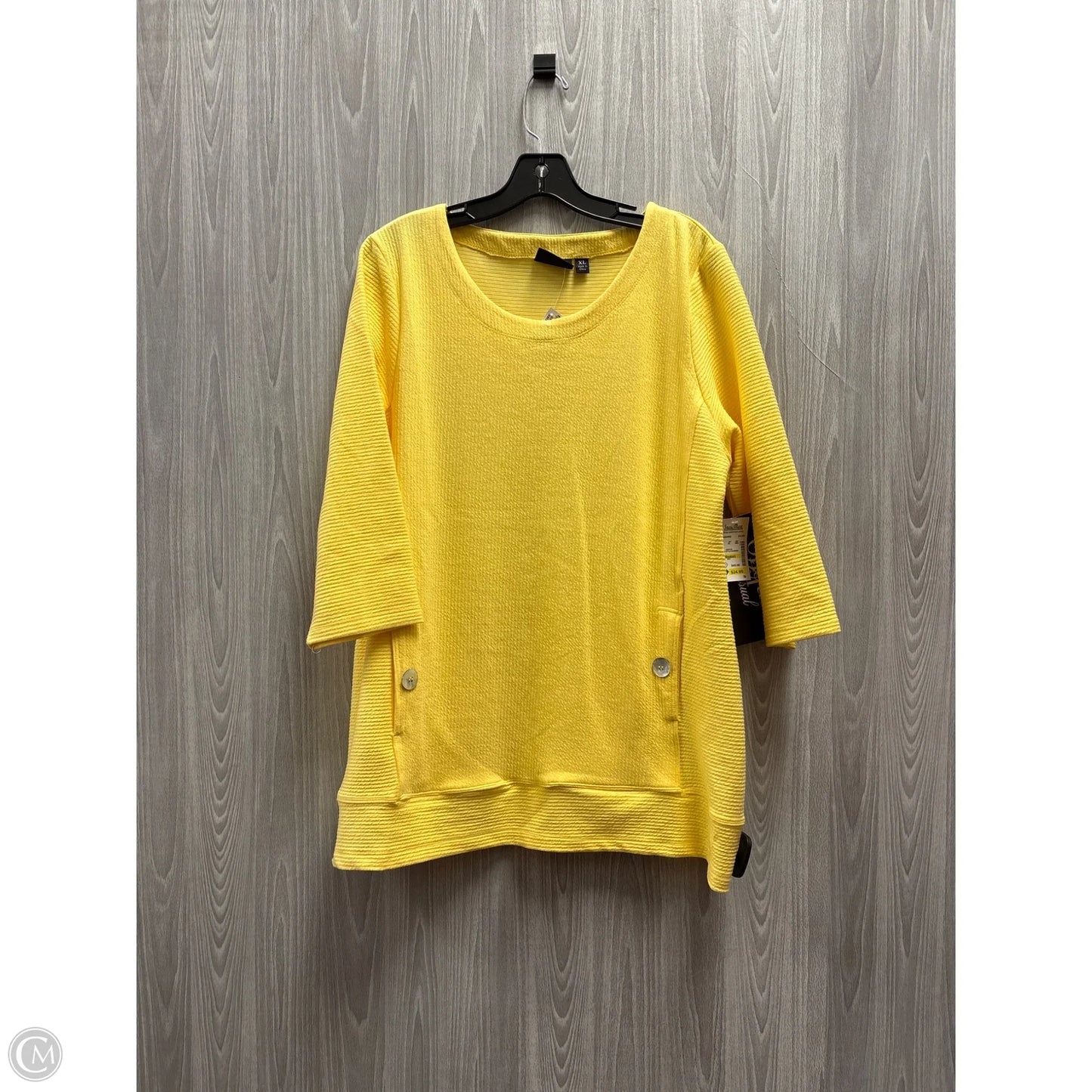 Top 3/4 Sleeve By Onque In Yellow, Size: Xl