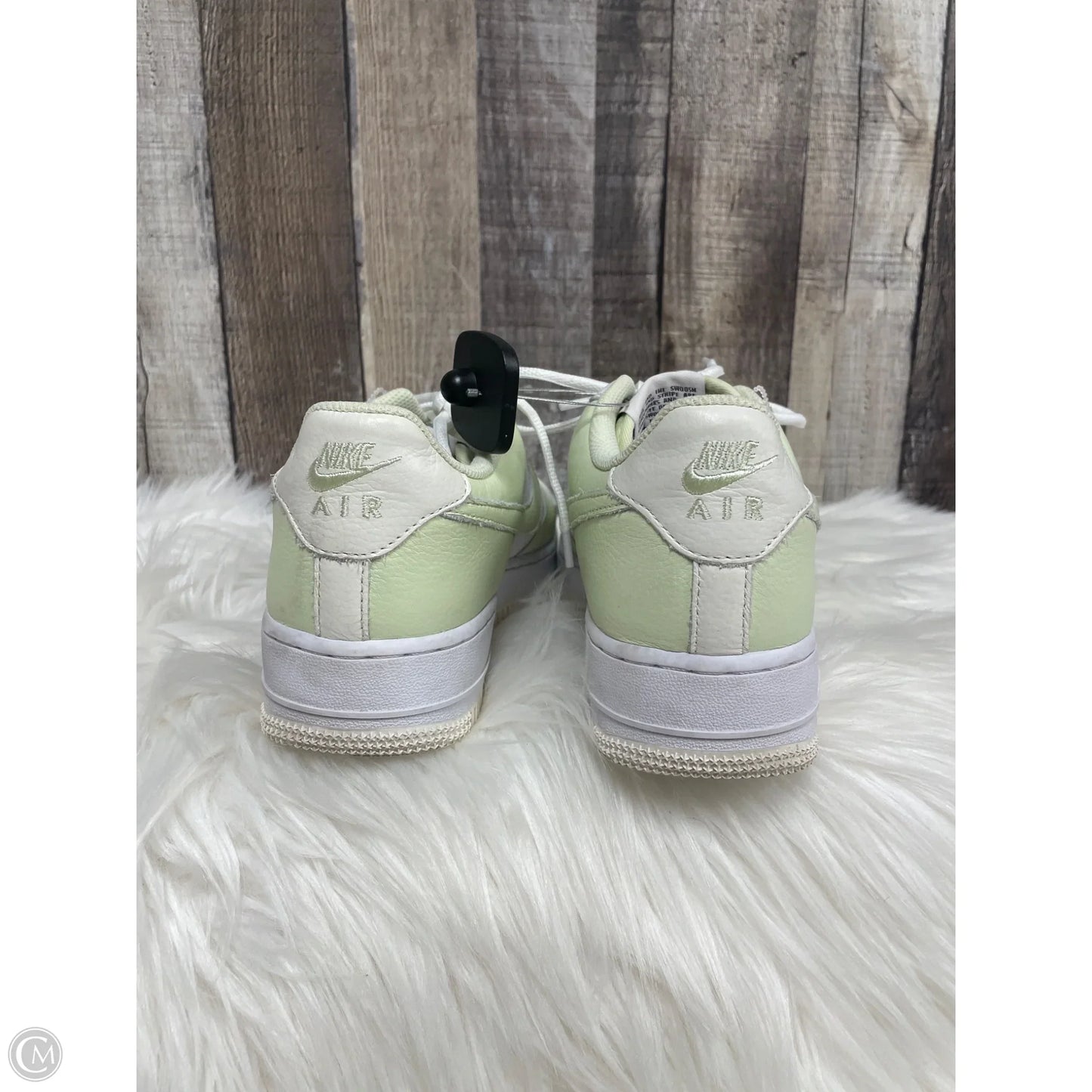 Shoes Athletic By Nike In Green & White, Size: 8