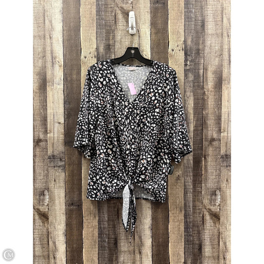 Top Short Sleeve By Cme In Animal Print, Size: M