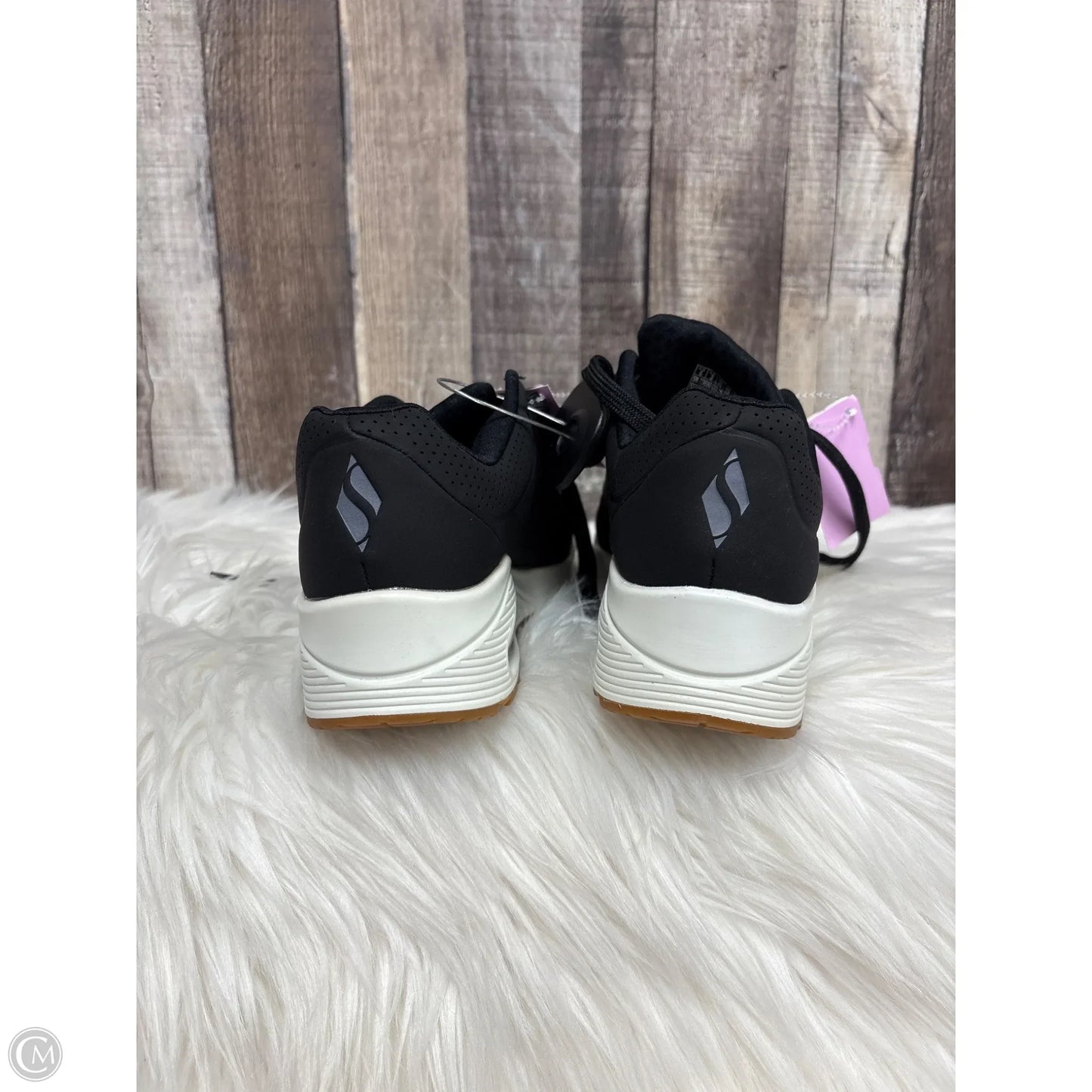 Shoes Athletic By Skechers In Black, Size: 6