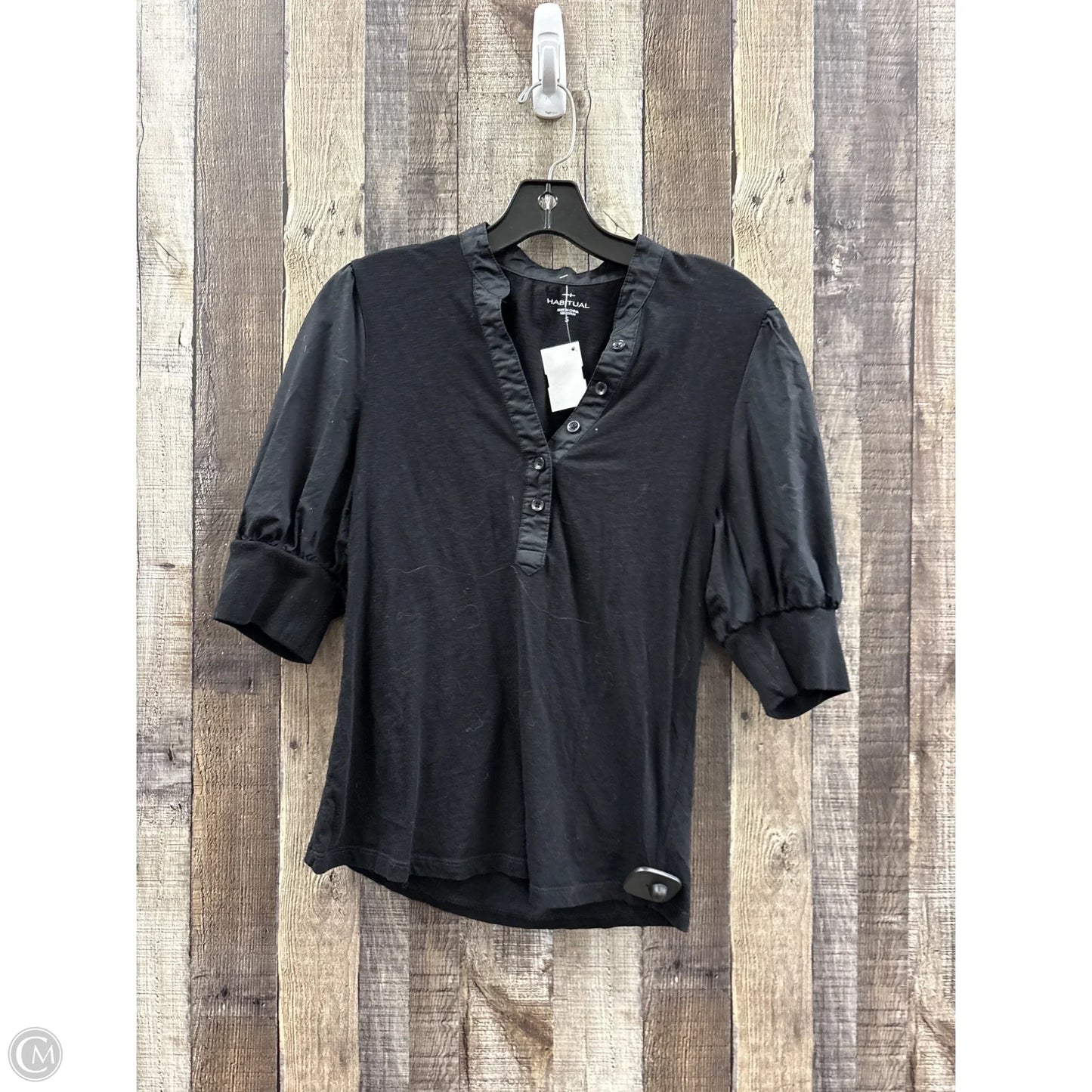 Top Short Sleeve By Habitual In Black, Size: S