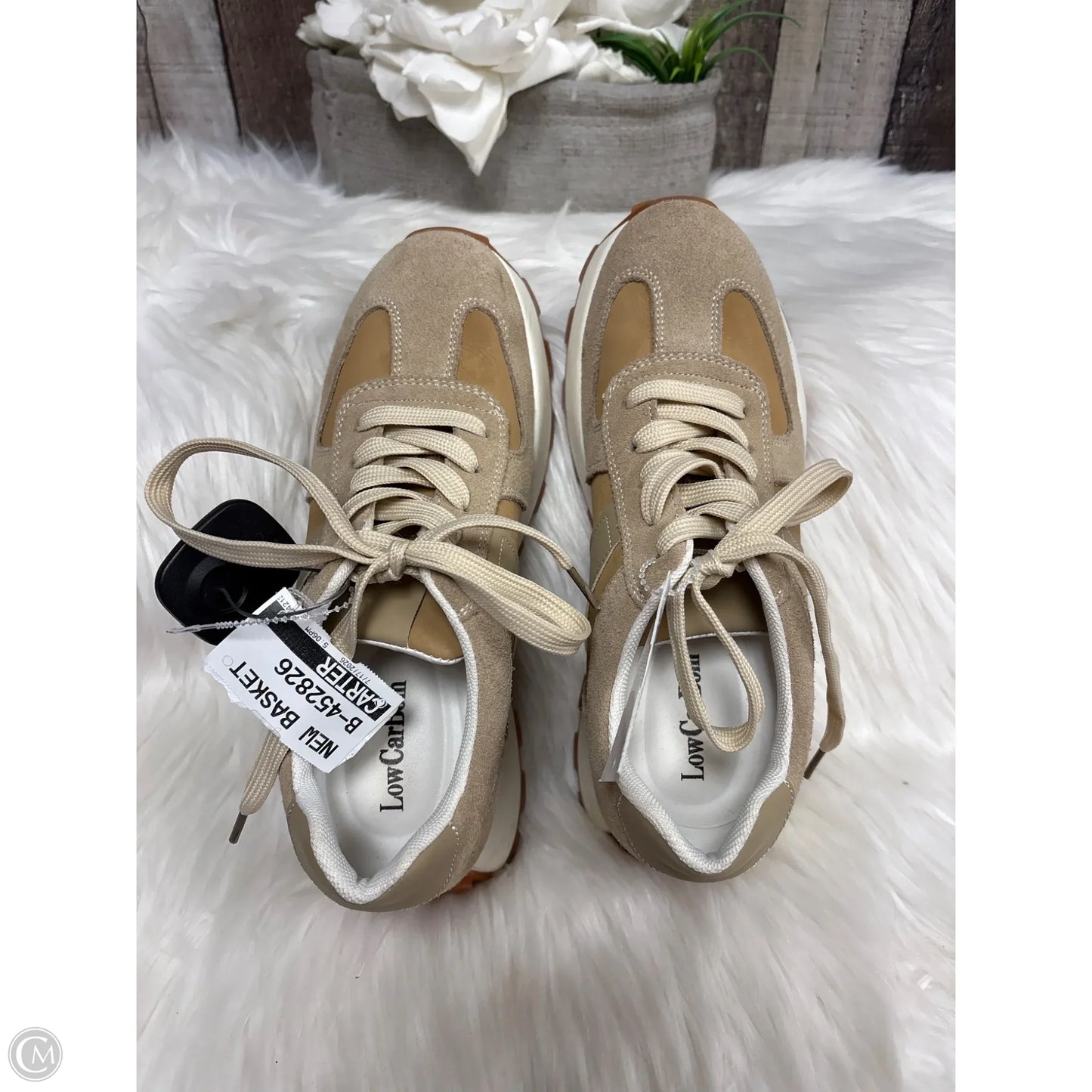 Shoes Sneakers By Cme In Beige, Size: 8