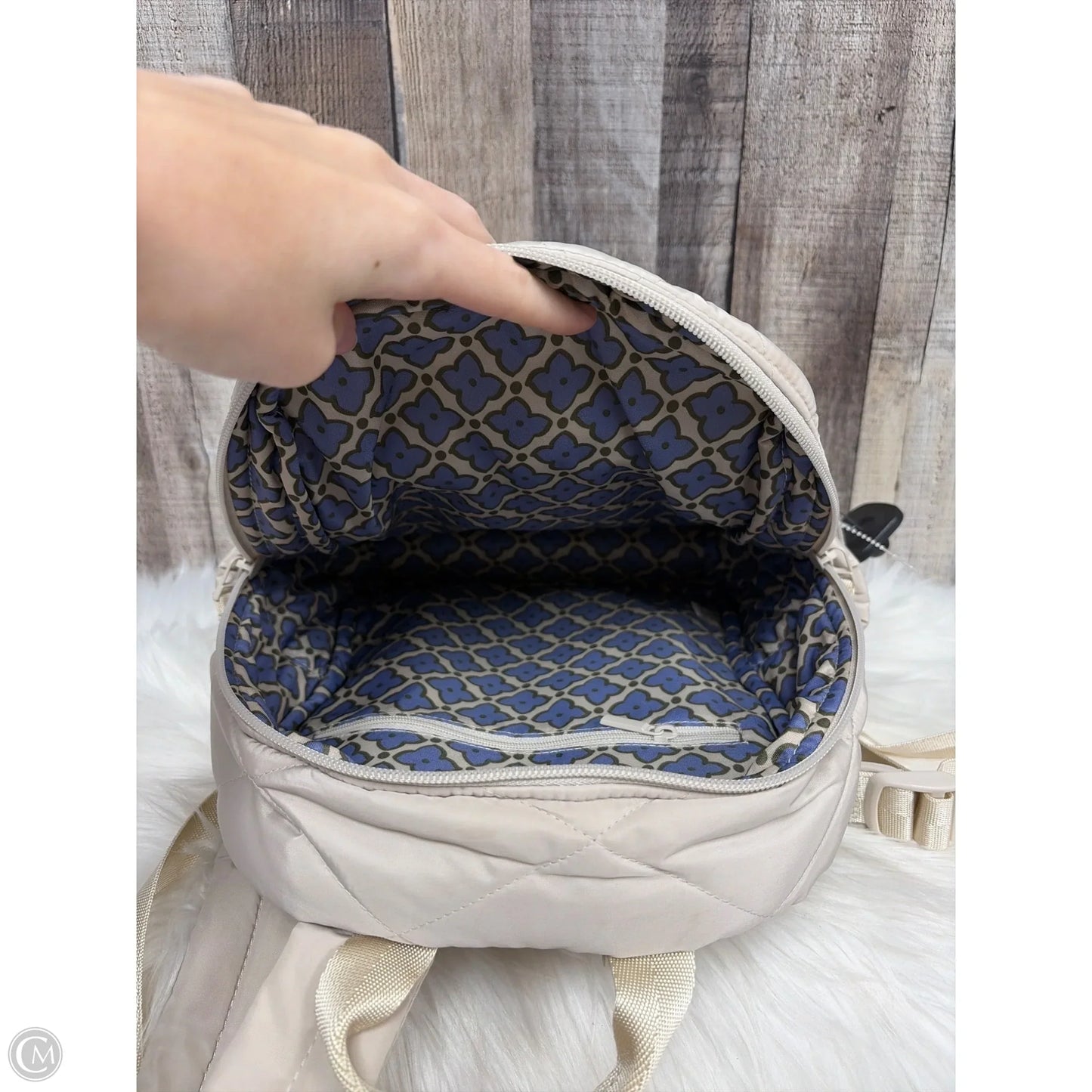 Backpack By Vera Bradley, Size: Medium