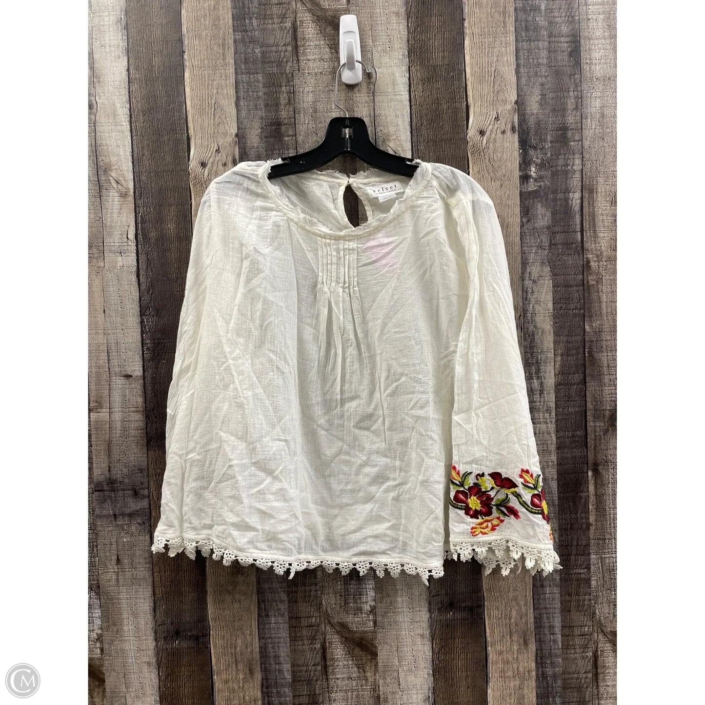 Top Long Sleeve By Velvet In Cream, Size: L