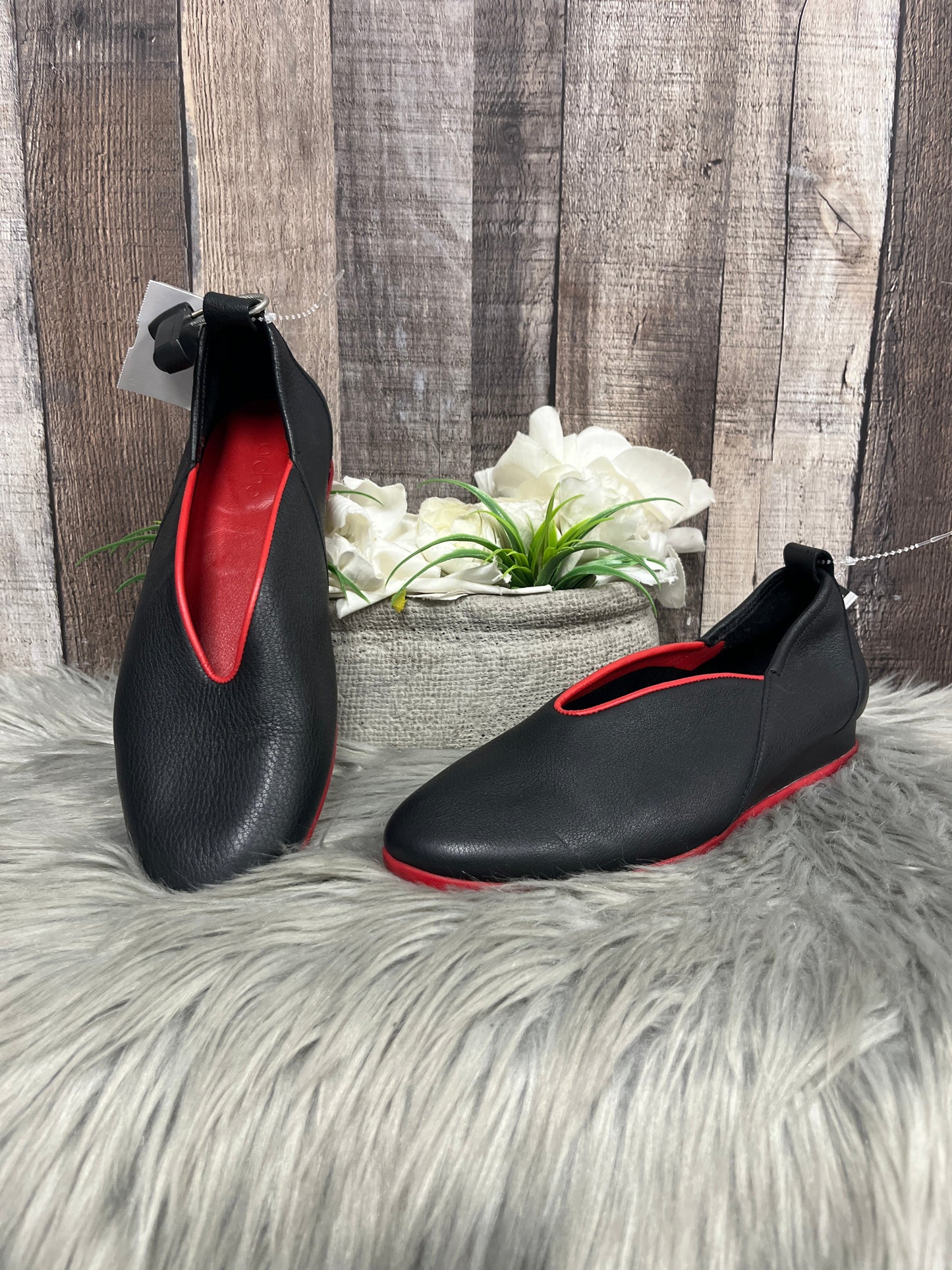 Black Shoes Flats Cmc, Size 8