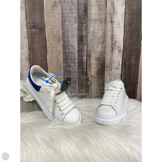 Shoes Luxury Designer By Alexander Mcqueen In White, Size: 5.5