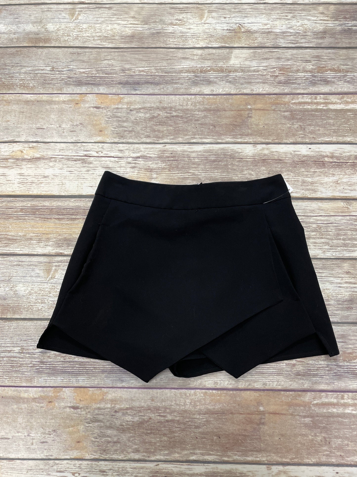 Skirt Mini & Short By Clothes Mentor In Black, Size: S