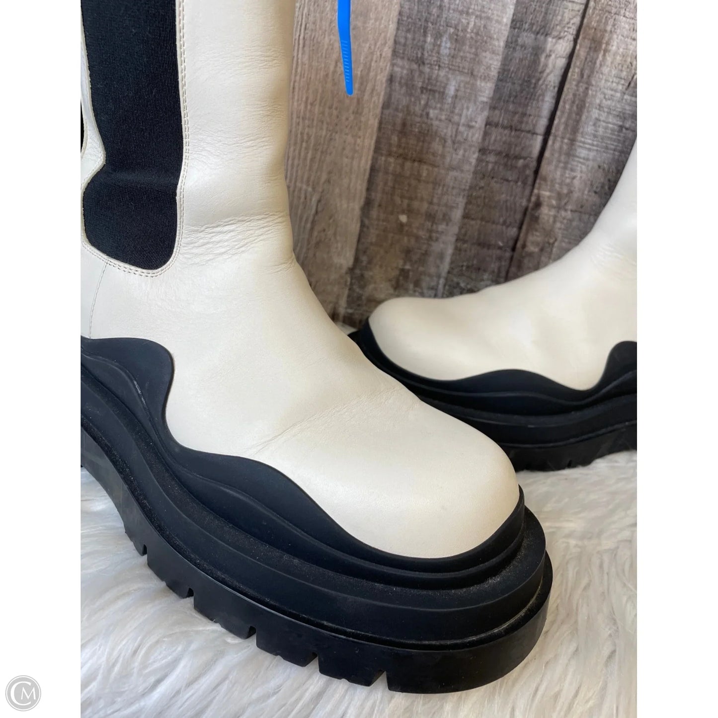 Boots Luxury Designer By Bottega Veneta In Cream, Size: 7