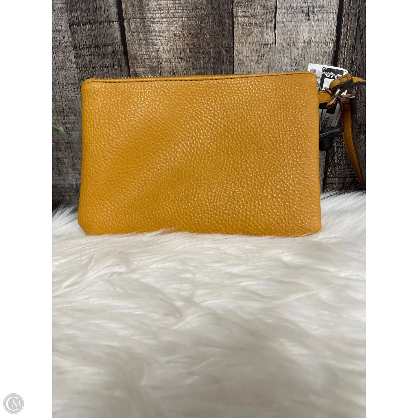 Wristlet By Steve Madden, Size: Medium