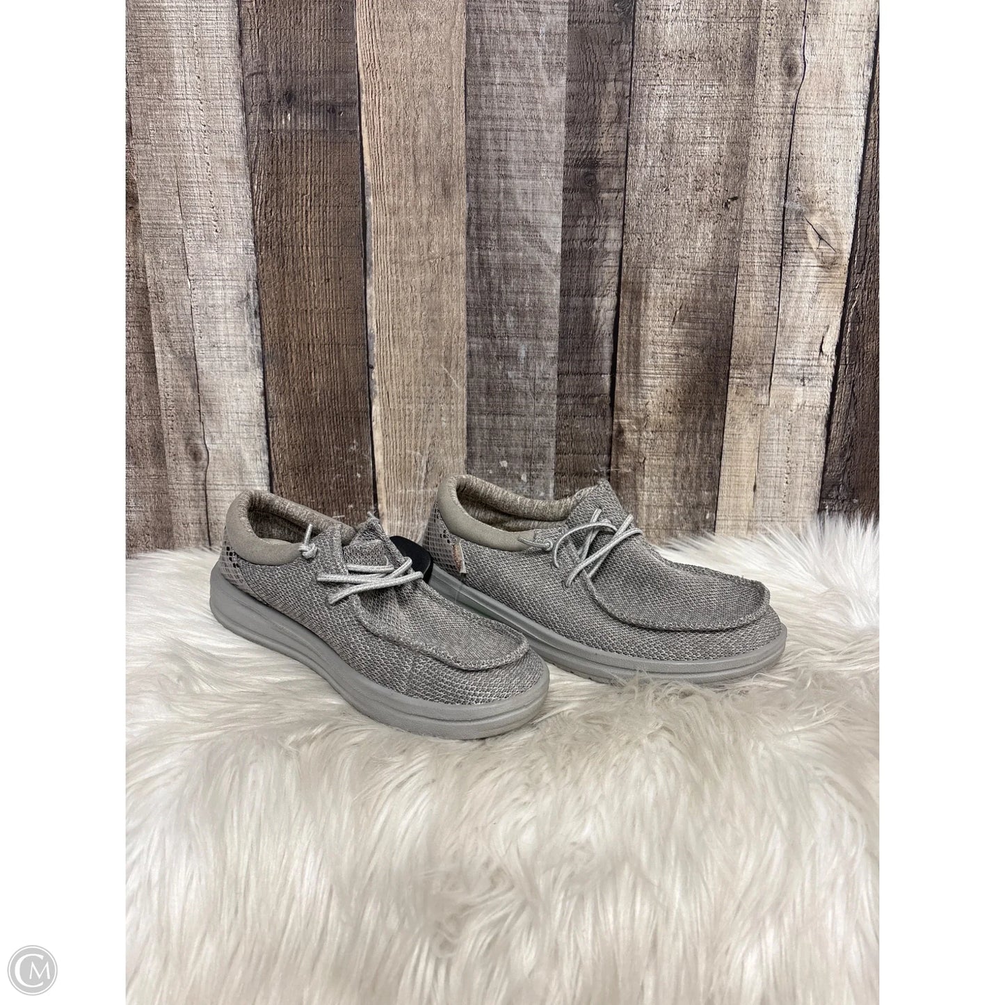 Shoes Flats By Hey Dude In Grey, Size: 7