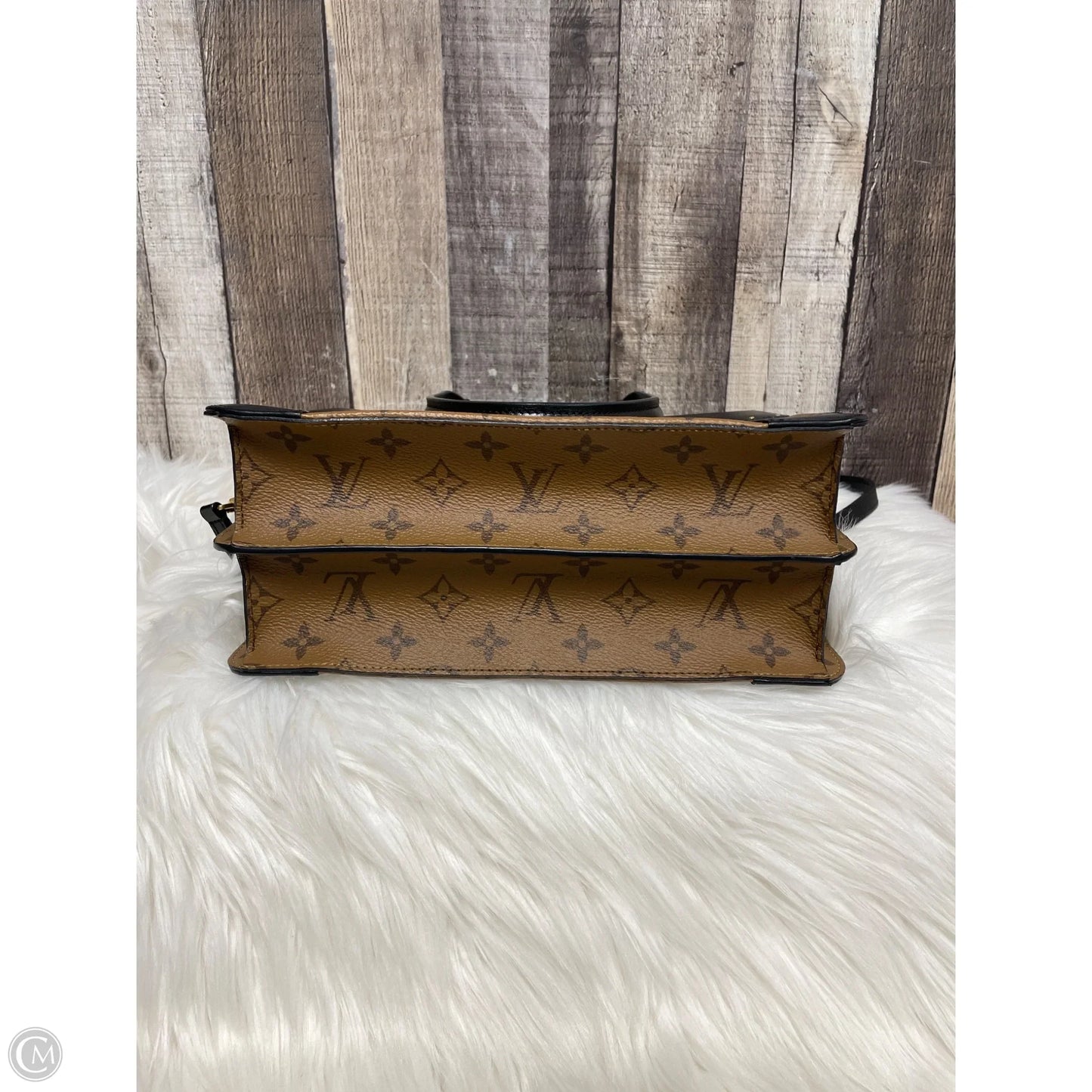 Handbag Luxury Designer By Louis Vuitton, Size: Medium