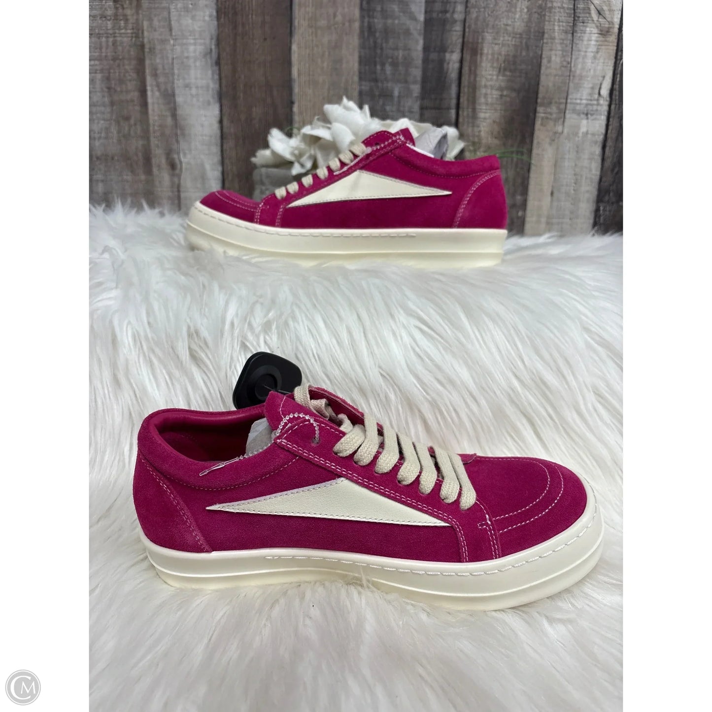 Shoes Athletic By Cma In Pink, Size: 8