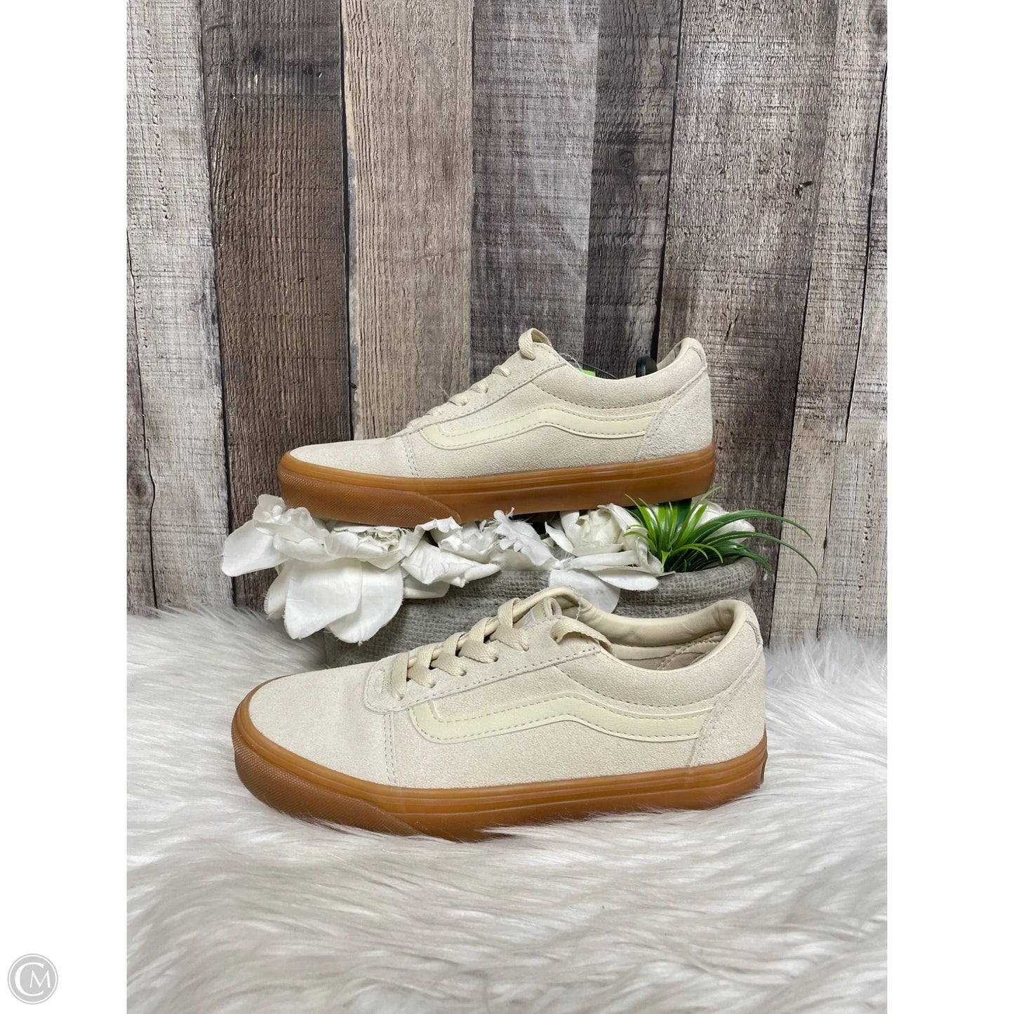 Shoes Sneakers By Vans In Cream, Size: 7