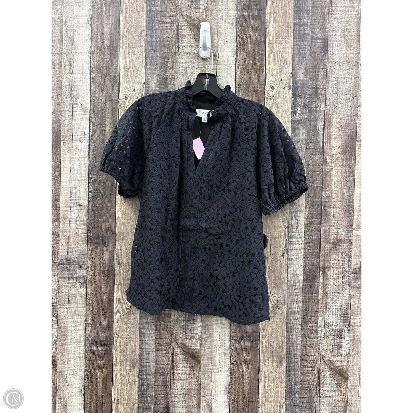 Top Short Sleeve By Cece In Black, Size: S