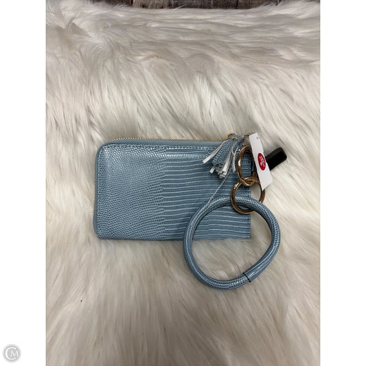 Wristlet By Cmf, Size: Small