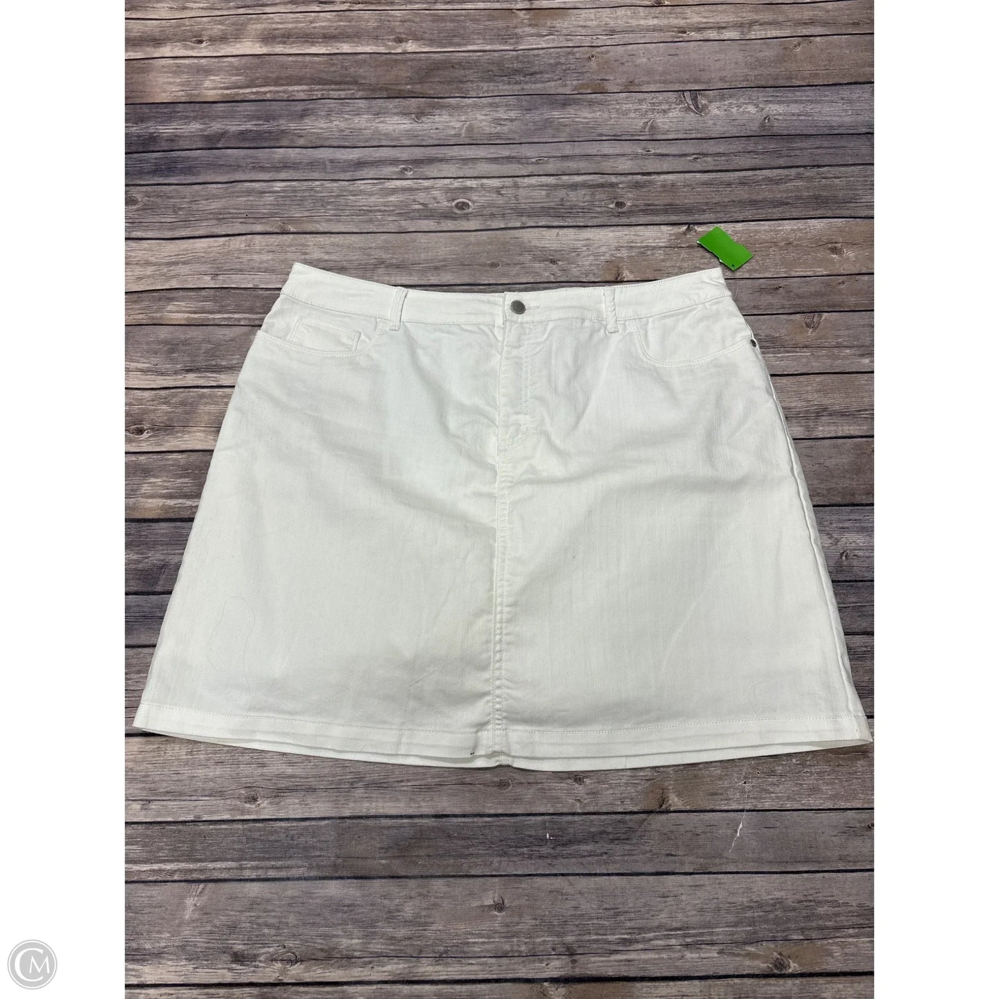Skort By Croft And Barrow In White, Size: 18