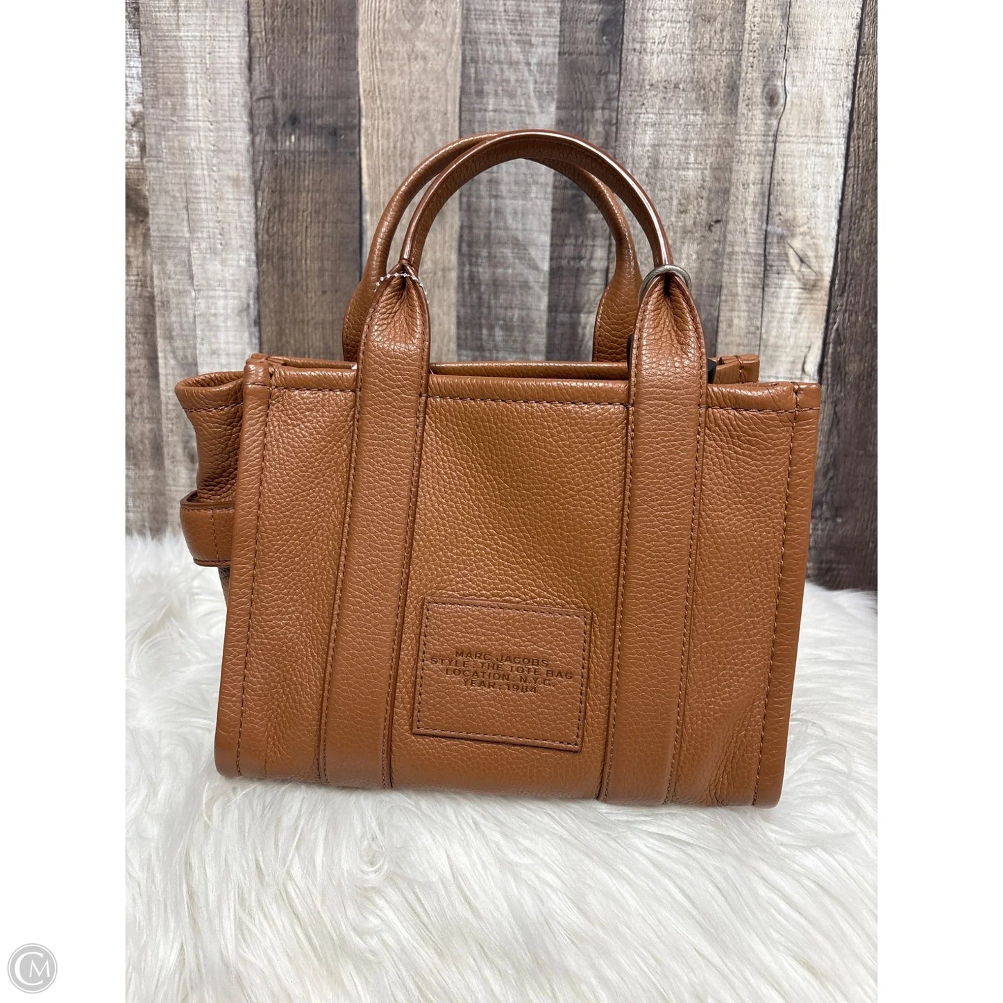 Handbag Luxury Designer By Marc Jacobs, Size: Medium