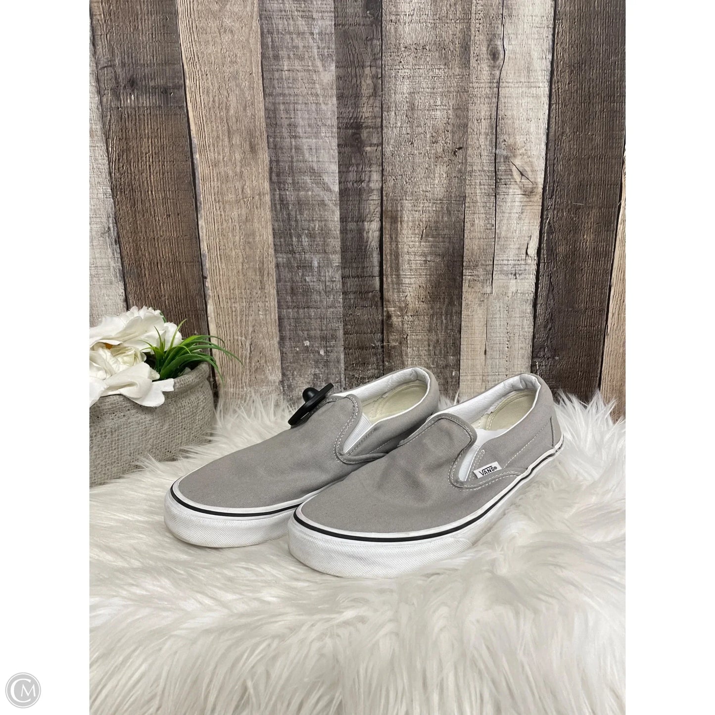 Shoes Flats By Vans In Grey & White, Size: 9.5