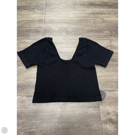Top Short Sleeve By Love Tree In Black, Size: M