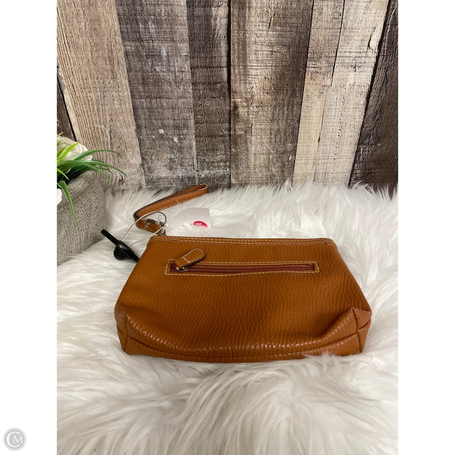 Wristlet By Cmf, Size: Small