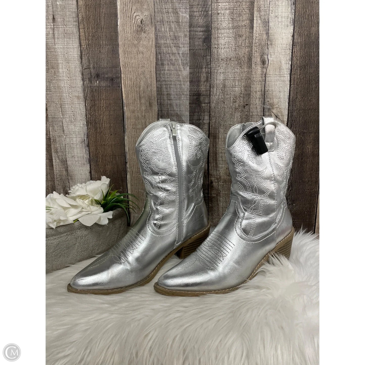 Boots Western By Dreamers In Silver, Size: 8.5