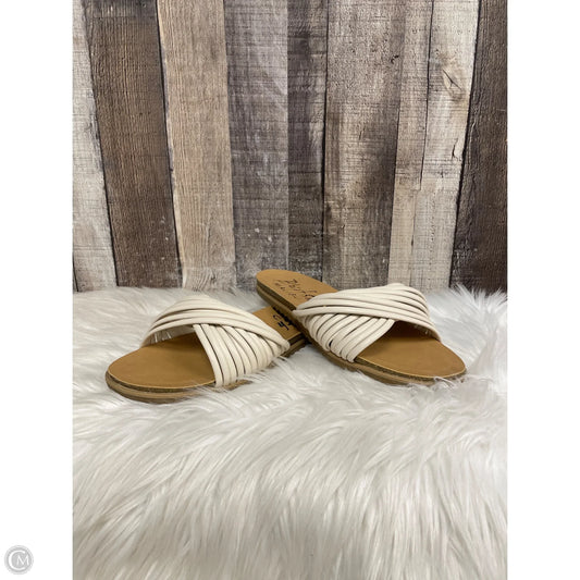 Sandals Flats By Blowfish In Ivory, Size: 10