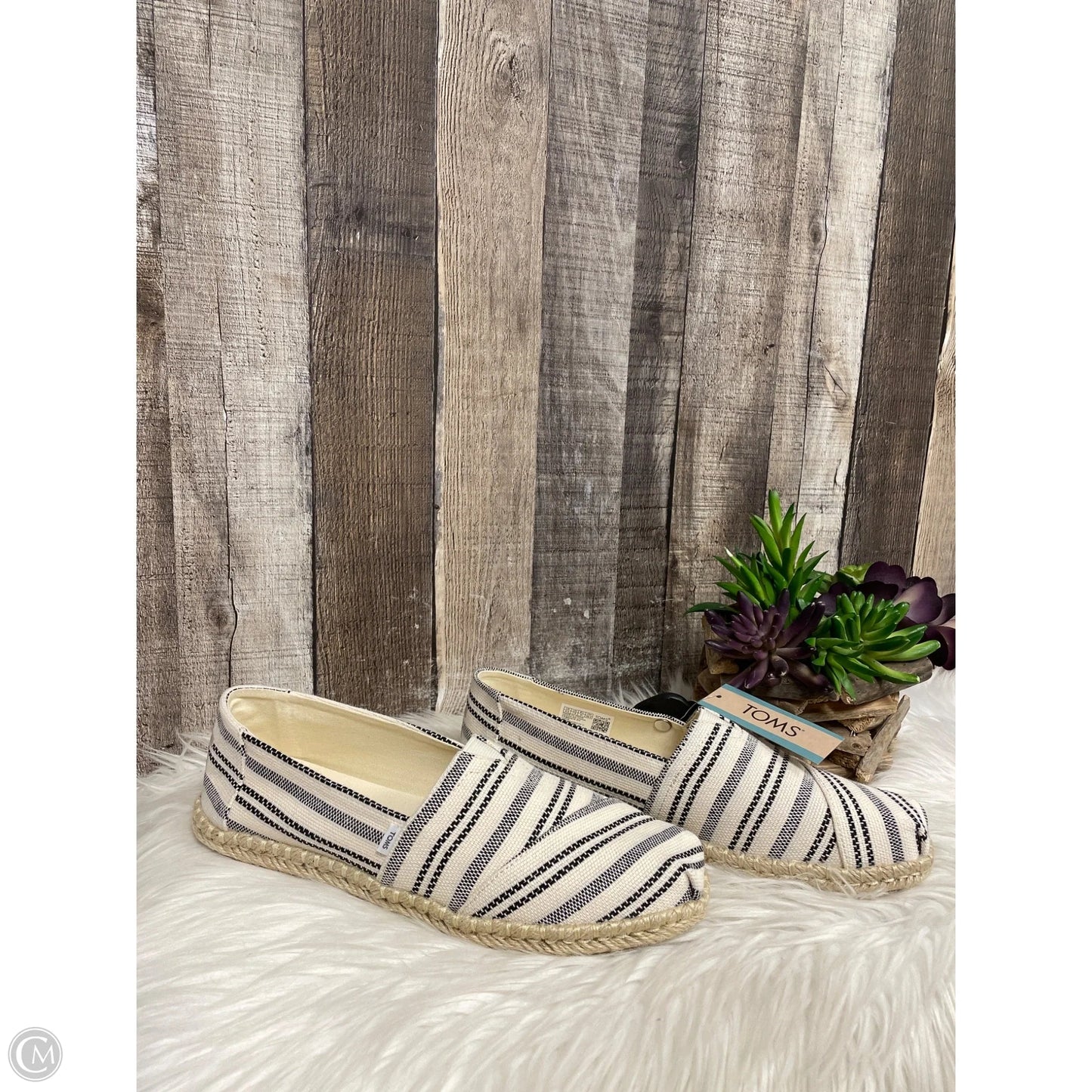 Shoes Flats By Toms In Black & White, Size: 9.5