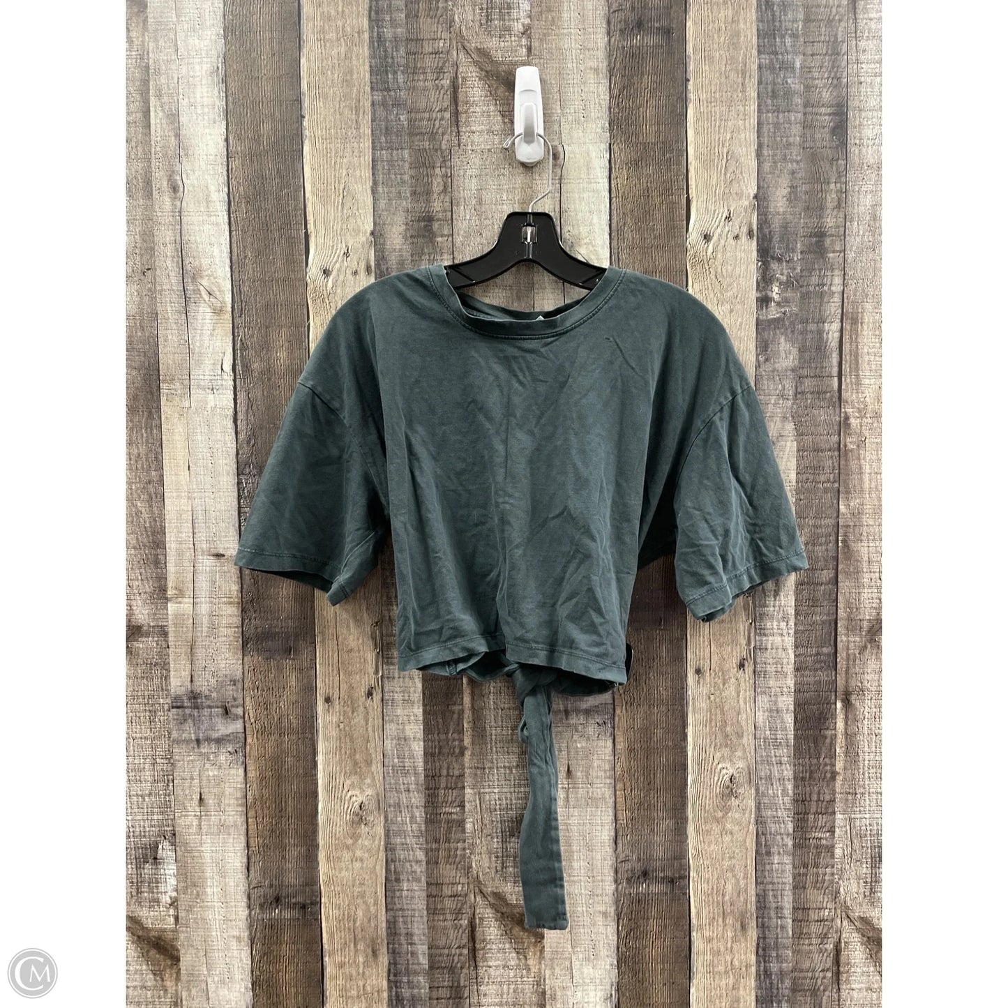 Top Short Sleeve By Universal Thread In Grey, Size: L