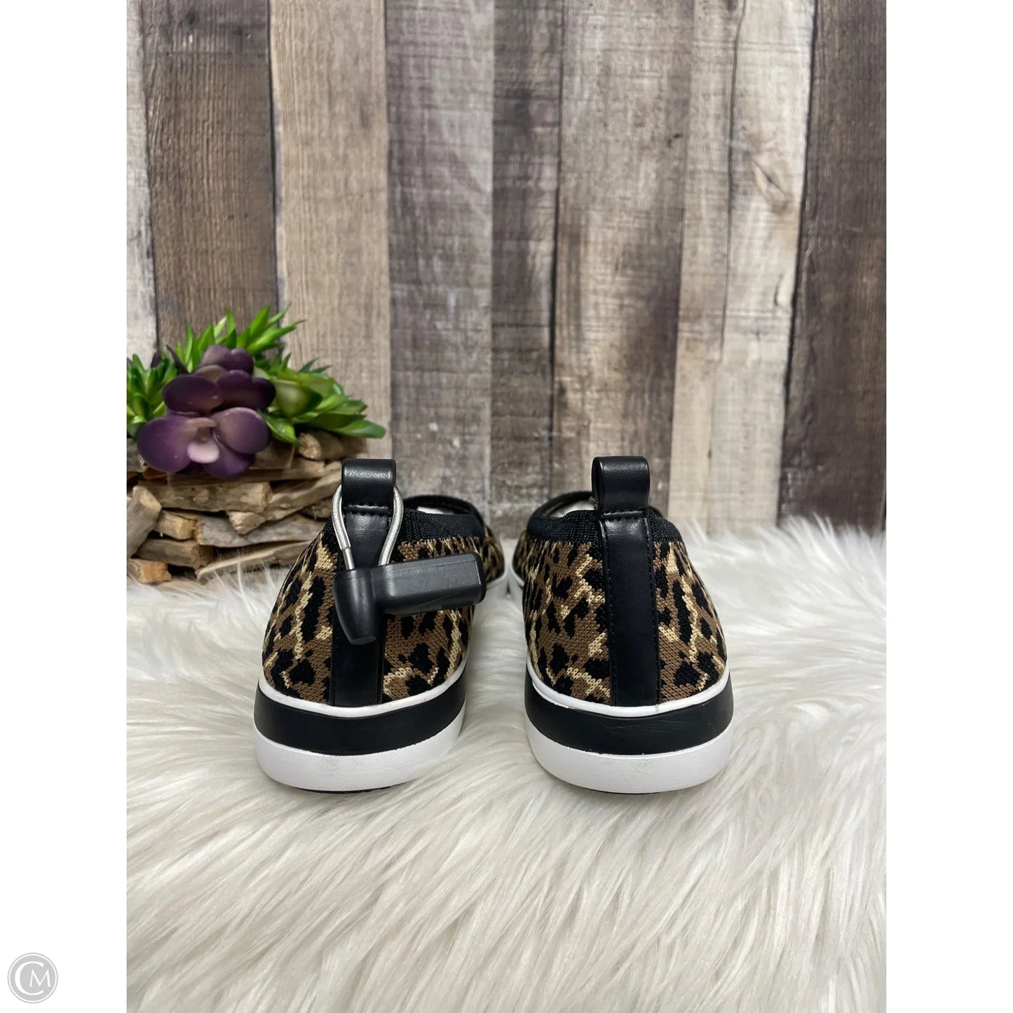 Shoes Flats By Cme In Animal Print, Size: 11
