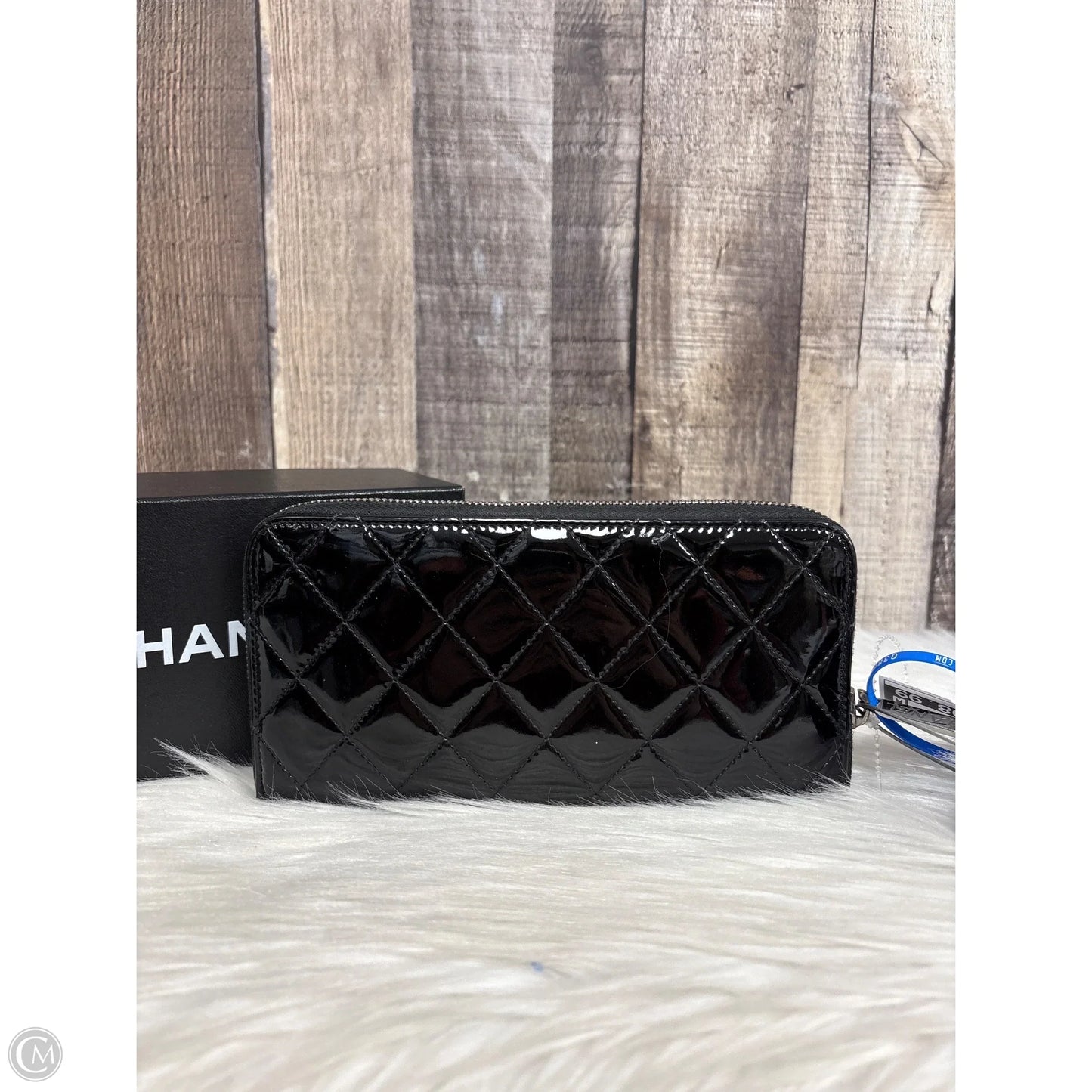 Wallet Luxury Designer By Chanel, Size: Large