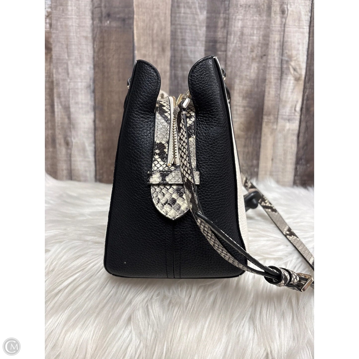 Crossbody Designer By Kate Spade, Size: Medium