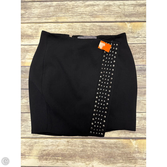 Skirt Mini & Short By Guess In Black, Size: 10