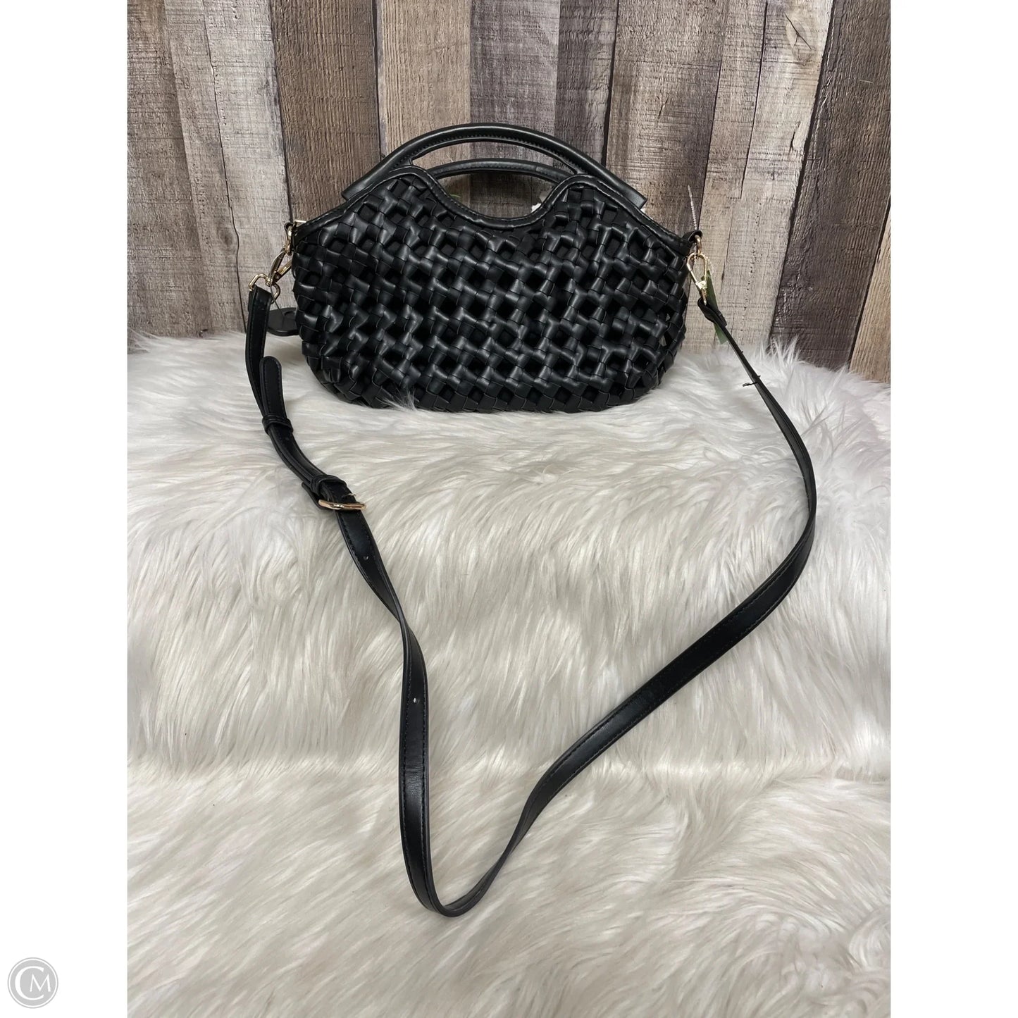 Crossbody By Urban Expressions, Size: Medium