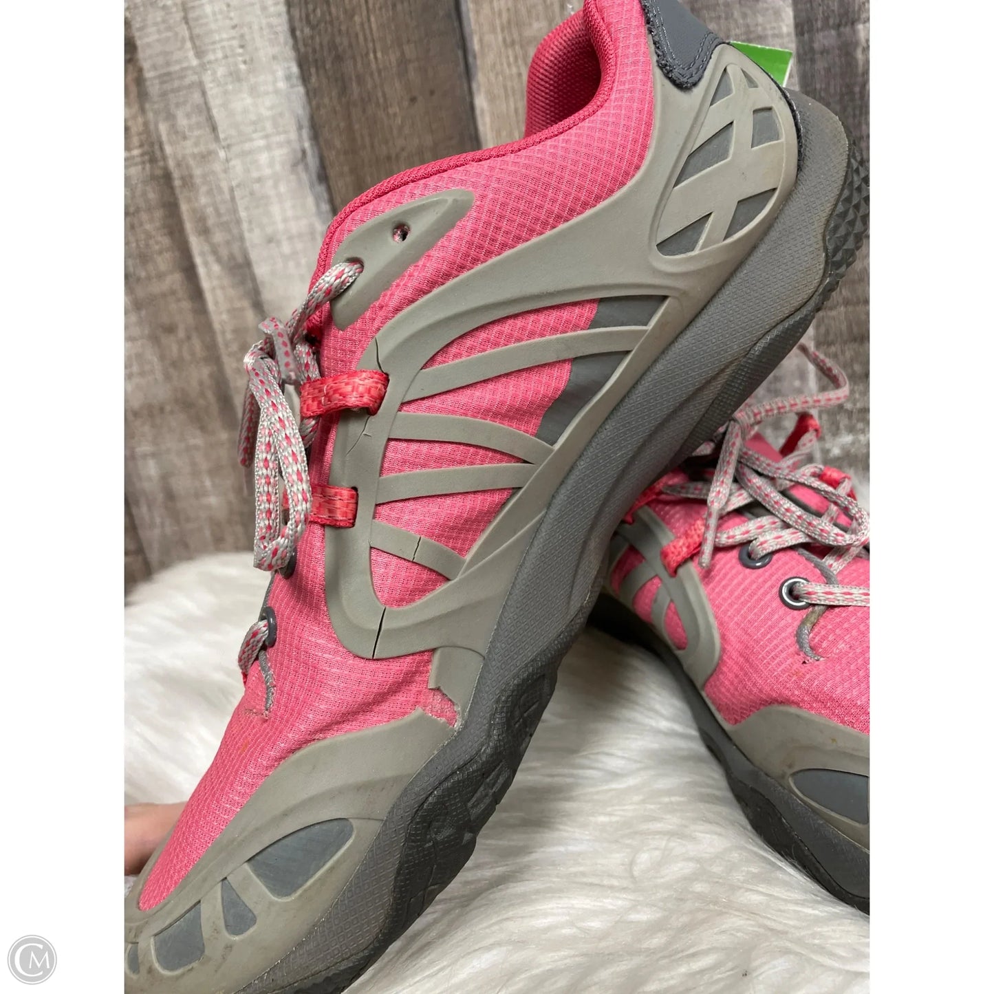Shoes Athletic By Merrell In Grey & Pink, Size: 11