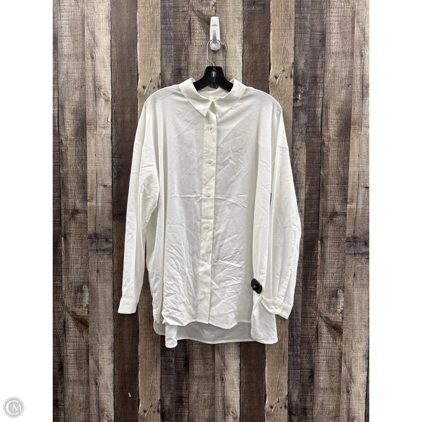 Athletic Top Long Sleeve Crewneck By Lululemon In White, Size: 10