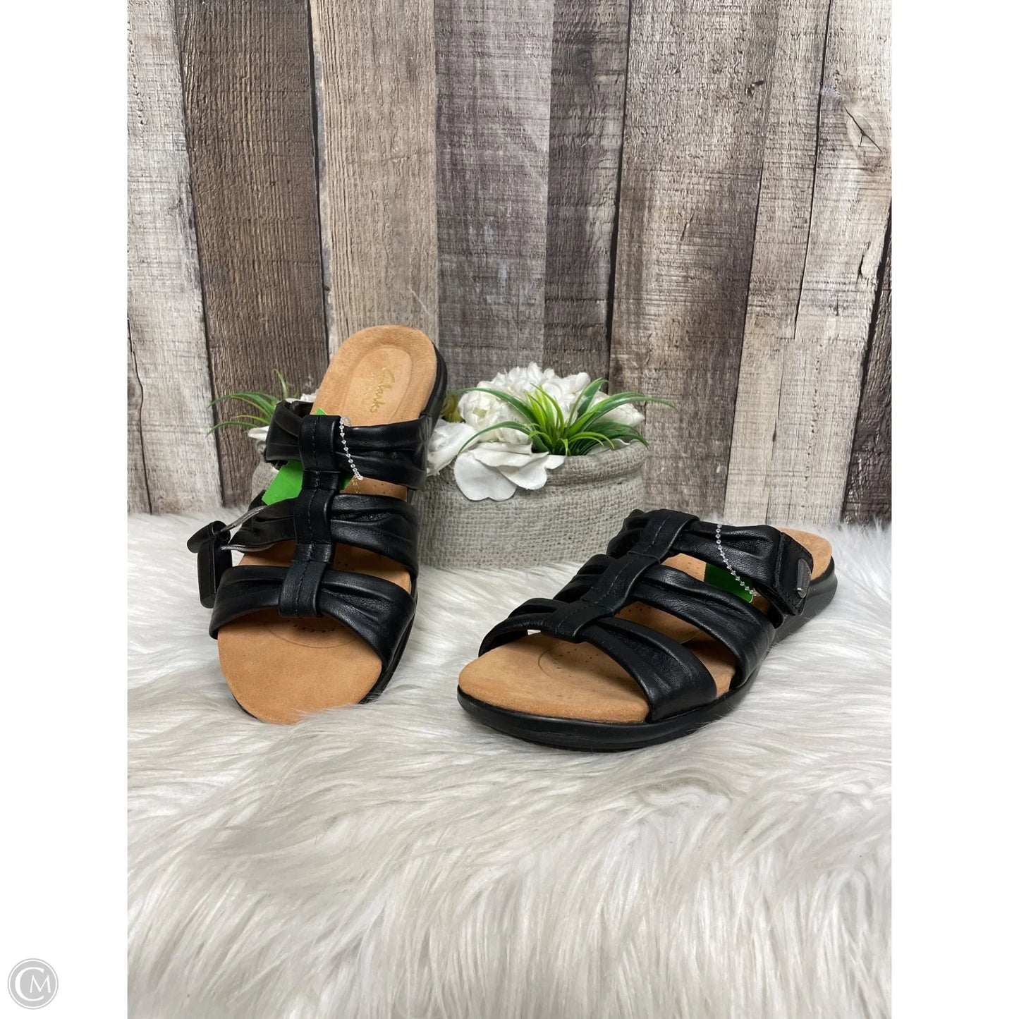 Sandals Flats By Clarks In Black, Size: 7.5