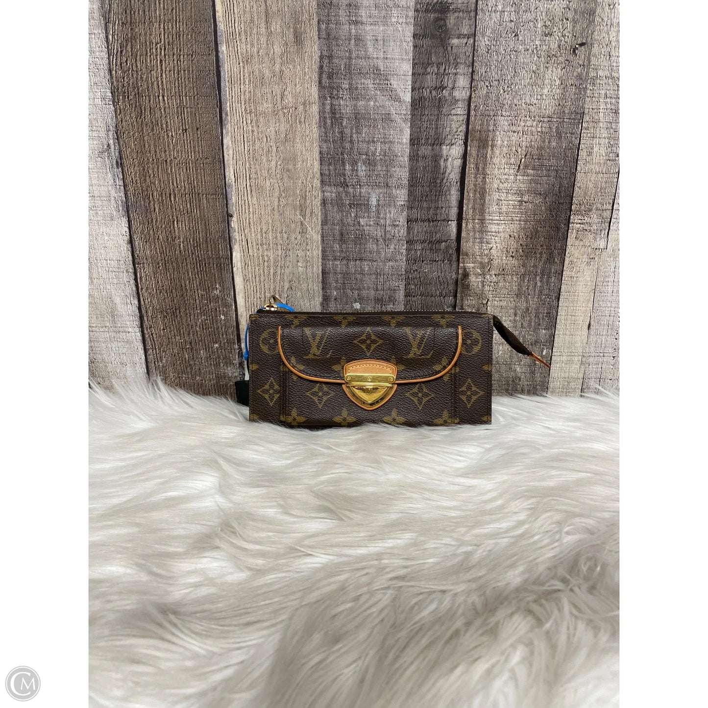 Wallet Luxury Designer By Louis Vuitton, Size: Medium