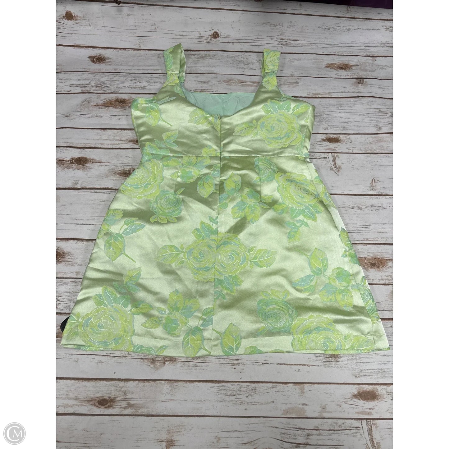 Dress Casual Short By Lulus In Green, Size: L