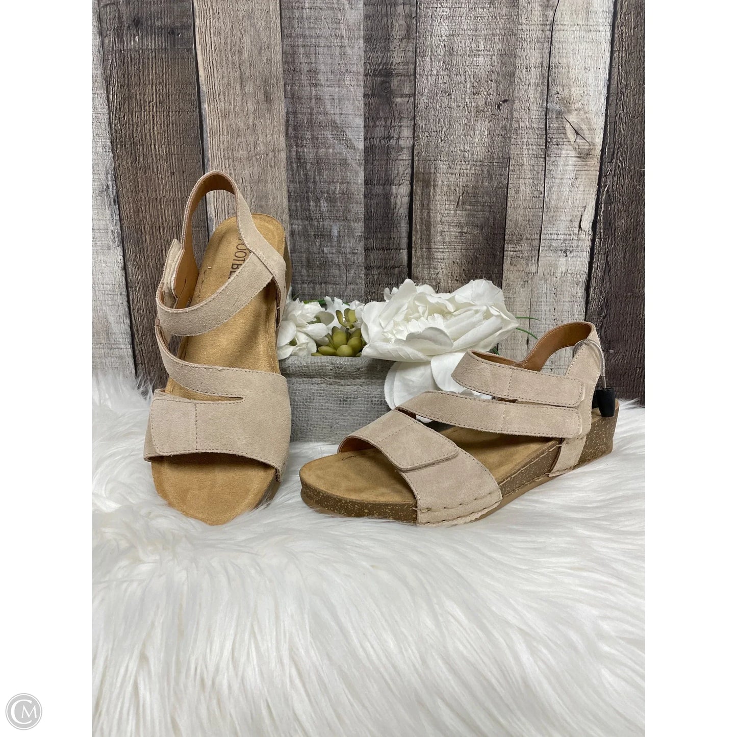 Sandals Heels Wedge By White Mountain In Tan, Size: 8.5