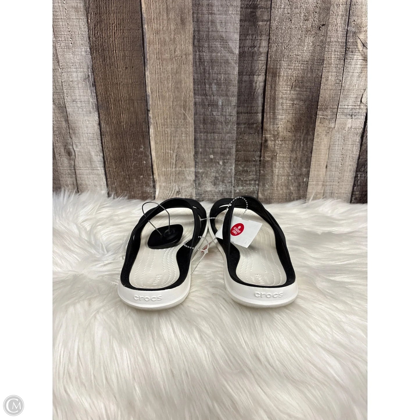 Sandals Flats By Crocs In Black & White, Size: 8