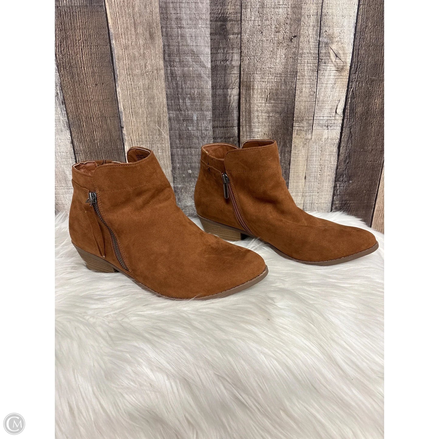 Boots Ankle Flats By Torrid In Brown, Size: 10