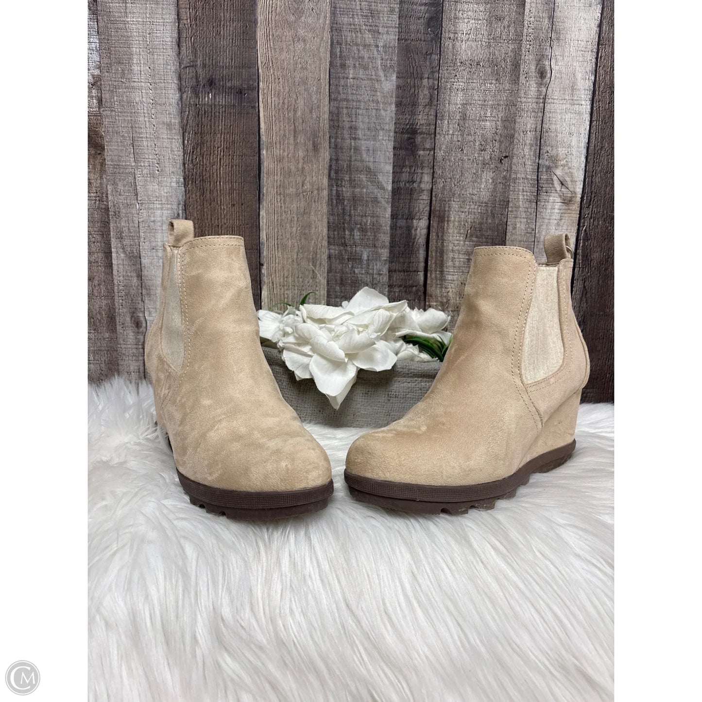 Boots Ankle Heels By Serra In Tan, Size: 9