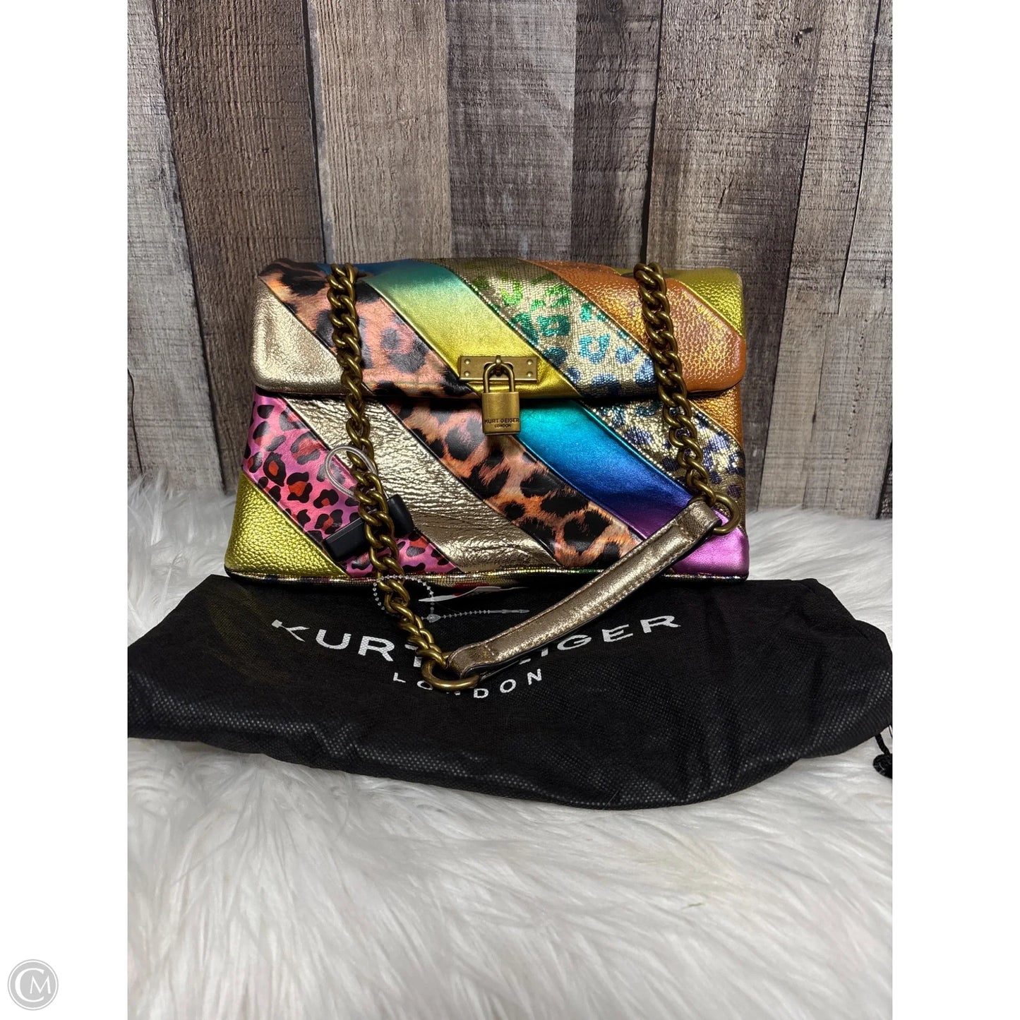 Crossbody By Kurt Geiger London, Size: Medium