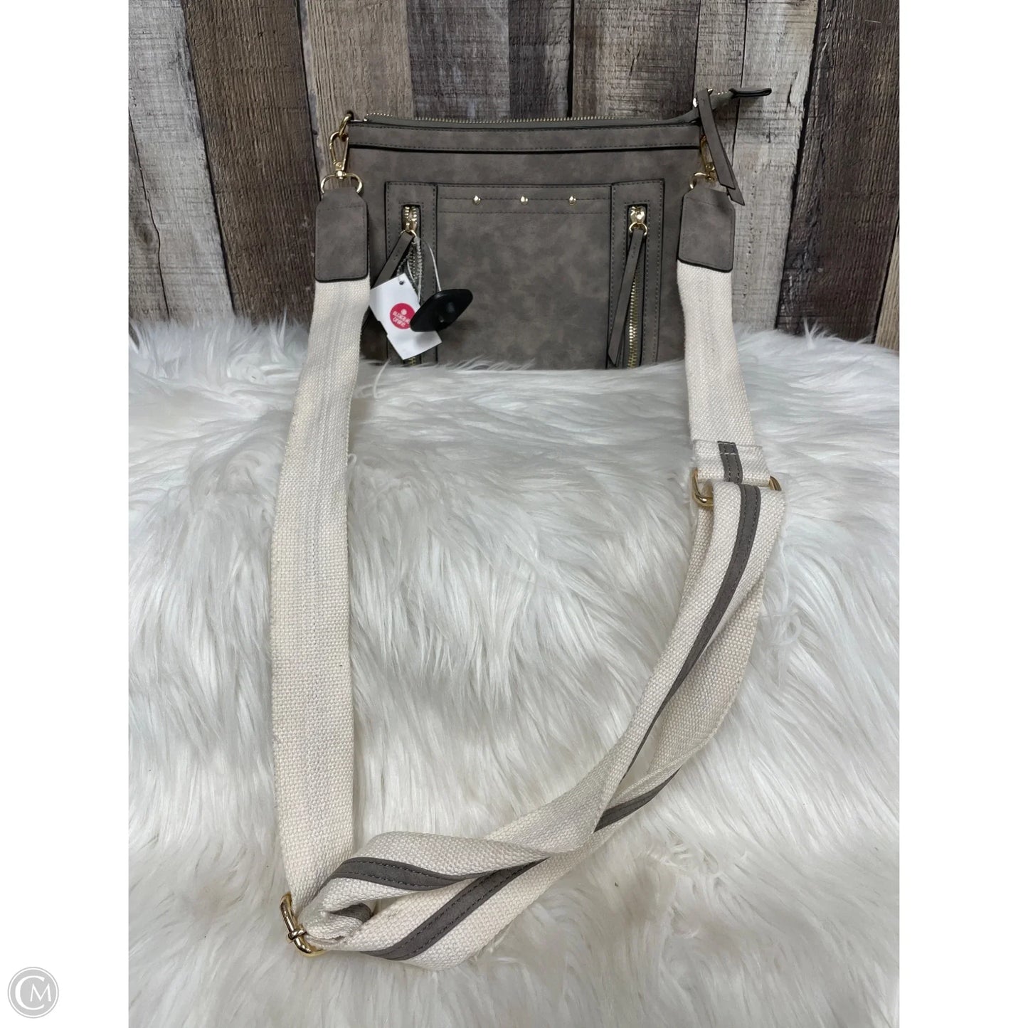 Crossbody By Cmf, Size: Medium