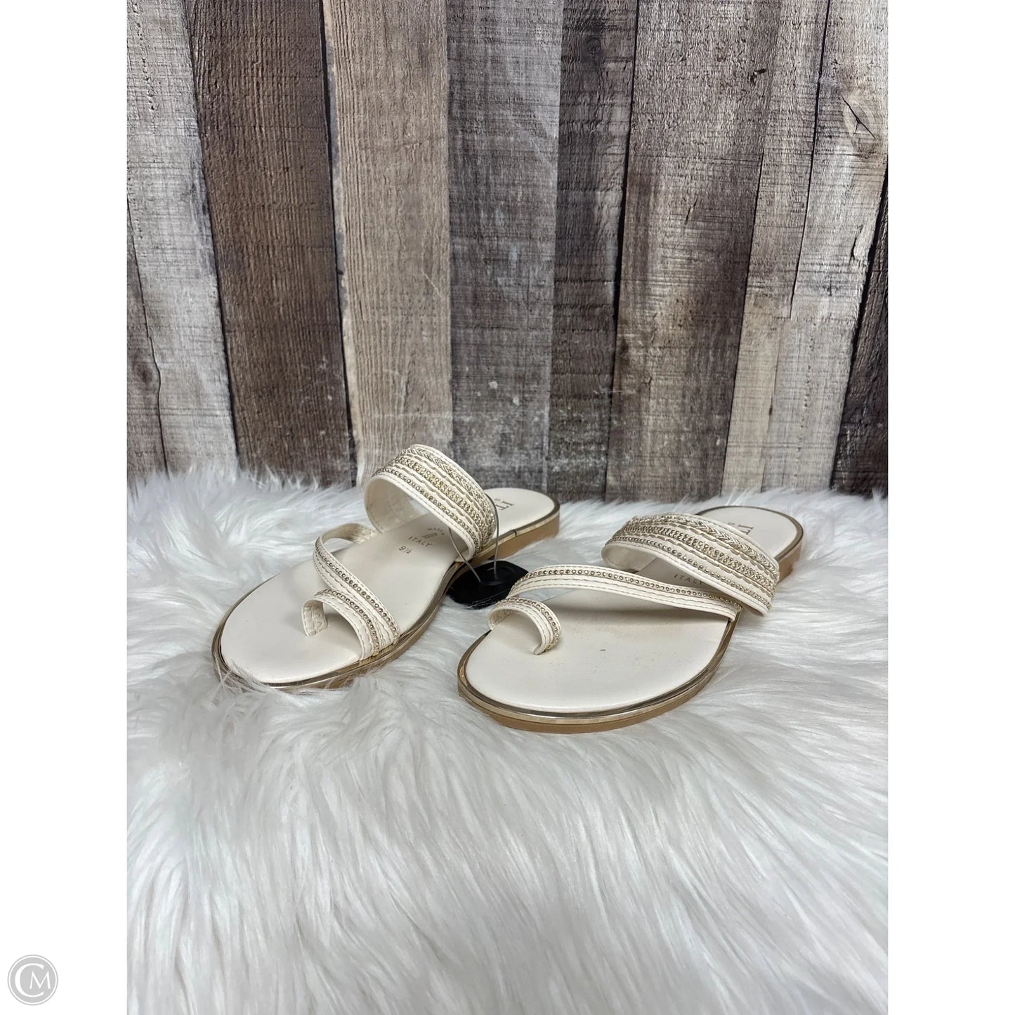 Sandals Flats By Italian Shoemakers In Cream, Size: 9.5